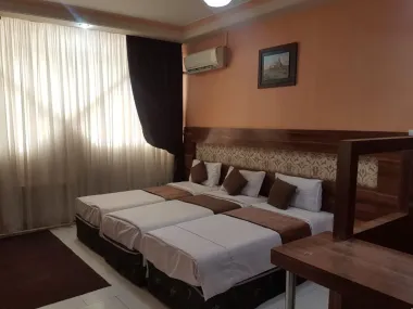 هتل آپارتمان نگارستان مشهد - اتاق ۳ تخته (۳ تخت ۱ نفره)    