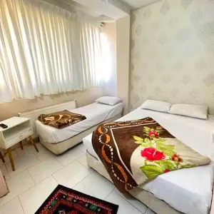 هتل آپارتمان پارت مشهد - اتاق ۳ تخته (۱ تخت ۲ نفره و ۱ تخت ۱ نفره)    