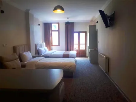 هتل آپارتمان پارتیکان اصفهان - اتاق 3 تخته