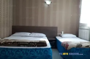 هتل آپارتمان پگاه مشهد - اتاق ۳ تخته (۱ تخت ۲ نفره و ۱ تخت ۱ نفره)    