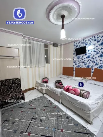 هتل آپارتمان گردشگران مشهد - اتاق ۳ تخته (۳ تخت ۱ نفره) همراه با کاناپه تختخوابشو