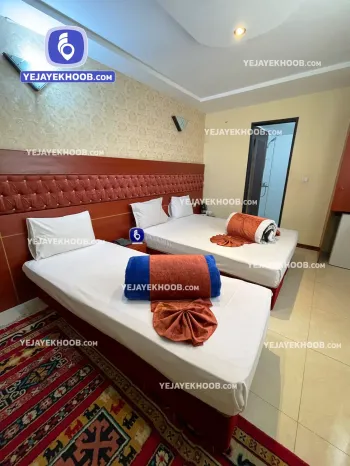 هتل ارگ مشهد - اتاق ۳ تخته (1 تخت 2 نفره و 1 تخت 1 نفره)