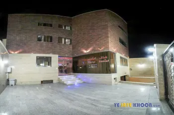 نمای بیرونی هتل امامی قم