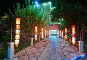 ورودی هتل پارسیان اوین تهران