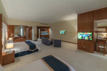 هتل بزرگ جهان مشهد - اتاق ۲ تخته (۲ تخت ۱ نفره) 