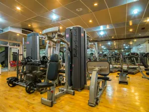 هتل بزرگ فردوسی تهران - مجموعه ورزشی