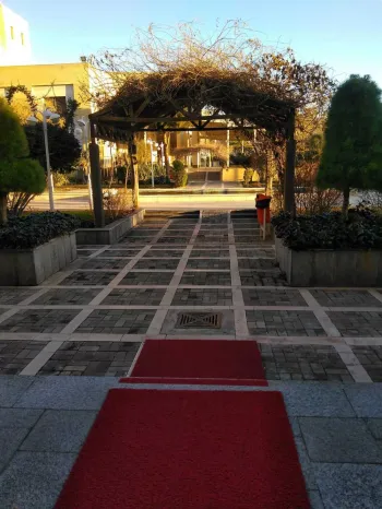 هتل بزرگ میثاق ملل مشهد - محوطه بیرونی