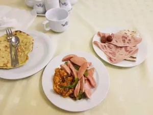 هتل بزرگ میثاق ملل مشهد - منو سلف صبحانه