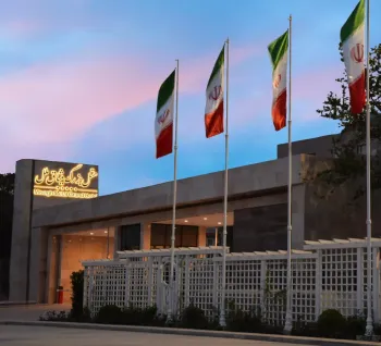 هتل بزرگ میثاق ملل مشهد - نمای بیرونی