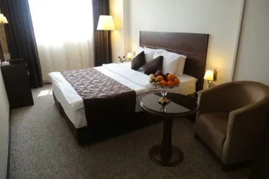 هتل جواهر شرق مشهد - اتاق ۲ تخته ( ۱ تخت ۲ نفره)  