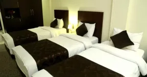 هتل جواهر شرق مشهد - اتاق ۳ تخته (۳ تخت ۱ نفره)    