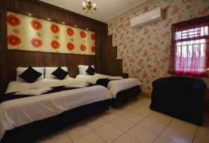 هتل حافظ شیراز - اتاق 3 تخته 