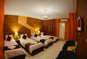 هتل حافظ شیراز - اتاق 4 تخته