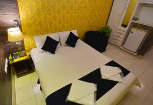 هتل حافظ شیراز - اتاق 2 تخته