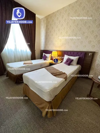 هتل حدیث مشهد - اتاق ۲ تخته (۲ تخت ۱ نفره)