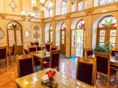 هتل خانه کشیش اصفهان - رستوران