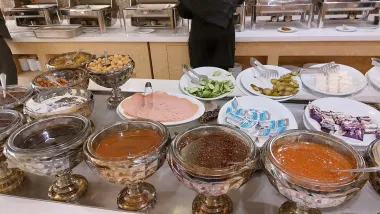 هتل رونا مشهد - منوی سلف صبحانه