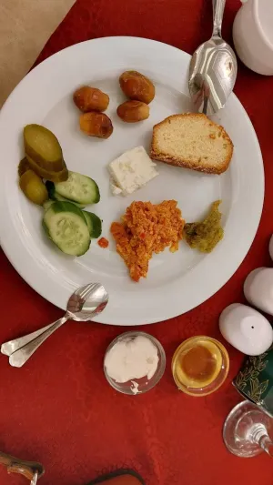 هتل رونا مشهد - صبحانه