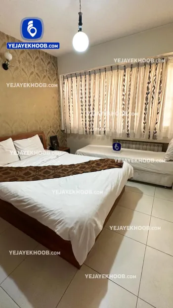 هتل رویا مشهد - اتاق ۳ تخته (۱ تخت ۲ نفره و ۱ تخت ۱ نفره)