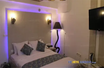 اتاق 2 نفره هتل ساحلی نگین نور