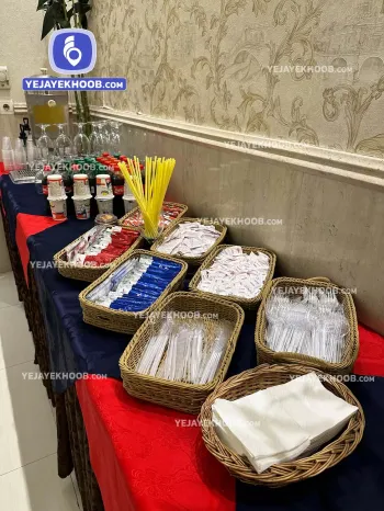 رستوران هتل سهند مشهد - میز سلف سرویس