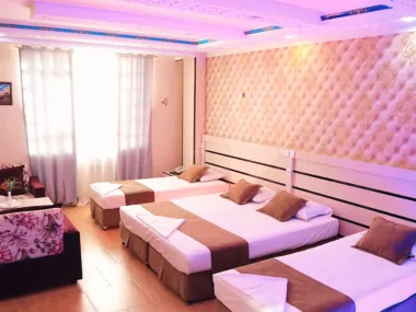 هتل سپاهان اصفهان - اتاق 4 تخته (1 تخت 2 نفره و 2 تخت 1 نفره)