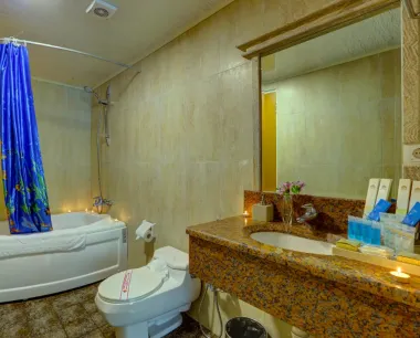 هتل شایگان کیش - حمام و سرویس بهداشتی