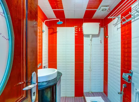 هتل شمس قشم - سرویس بهداشتی و حمام