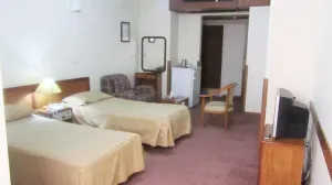 هتل صبا مشهد - اتاق ۲ تخته (۲ تخت ۱ نفره)