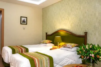 هتل عالی قاپو اصفهان - اتاق 2 تخته