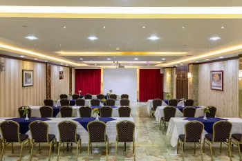 هتل عالی قاپو اصفهان - سالن مجالس