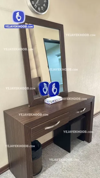 هتل فراز مشهد - امکانات اتاق (میز آرایش)