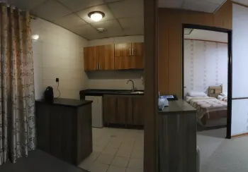 هتل فرهنگ و هنر مشهد - اتاق ۲ تخته (۲ تخت ۱ نفره)