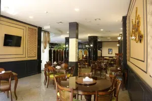 هتل فرهنگ و هنر مشهد - کافی شاپ