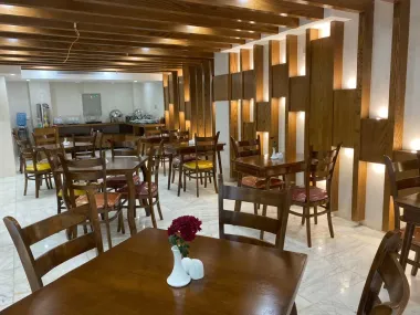 هتل مانی اصفهان - رستوران