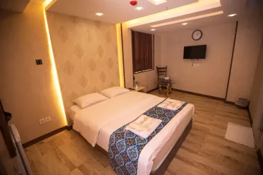 هتل مانی اصفهان - اتاق 2 تخته