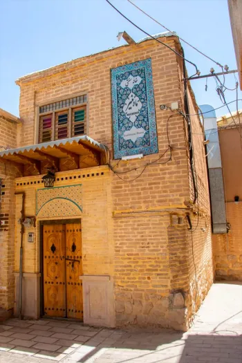 هتل ماه منیر شیراز - نمای بیرونی