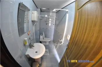 سرویس بهداشتی اتاق هتل مروارید قم