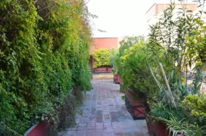 هتل مشهد تهران - محوطه بیرونی