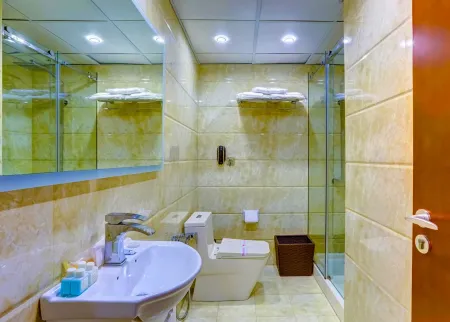 هتل میراژ کیش - سرویس بهداشتی و حمام