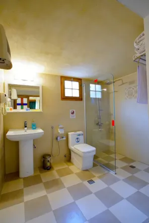 اقامتگاه سنتی میناس اصفهان - سرویس بهداشتی و حمام