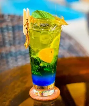 اقامتگاه سنتی میناس اصفهان - منو کافی شاپ