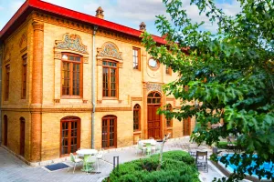 هتل نظامیه تهران - محوطه بیرونی