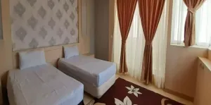 هتل نماز مشهد - اتاق ۳ تخته (۱ تخت ۲ نفره و ۱ تخت ۱ نفره)    