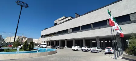 هتل نوین پلاس مشهد - نمای بیرونی