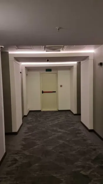 هتل نوین پلاس مشهد - راهرو