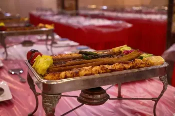 رستوران هتل نگین جی اصفهان همراه با منو انتخابی (جوجه)