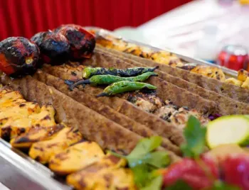 رستوران هتل نگین جی اصفهان همراه با منو انتخابی (جوجه کباب)