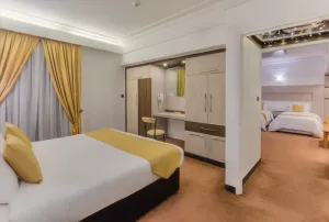 هتل پارس مشهد - نمای اتاق ( اتاق ۴ تخته )