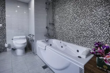 هتل پارسیان کوثر اصفهان - سرویس بهداشتی و حمام